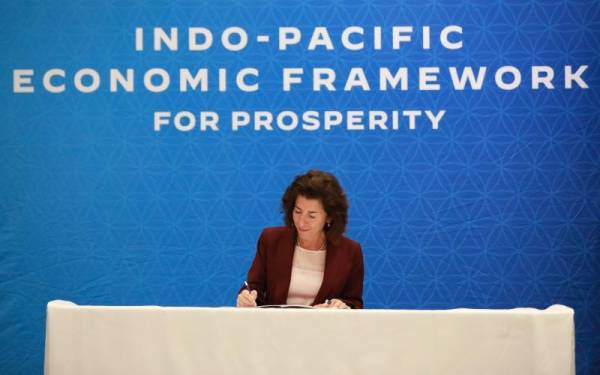 Raimondo and IPEF Ministers Welcome Continued Prog...